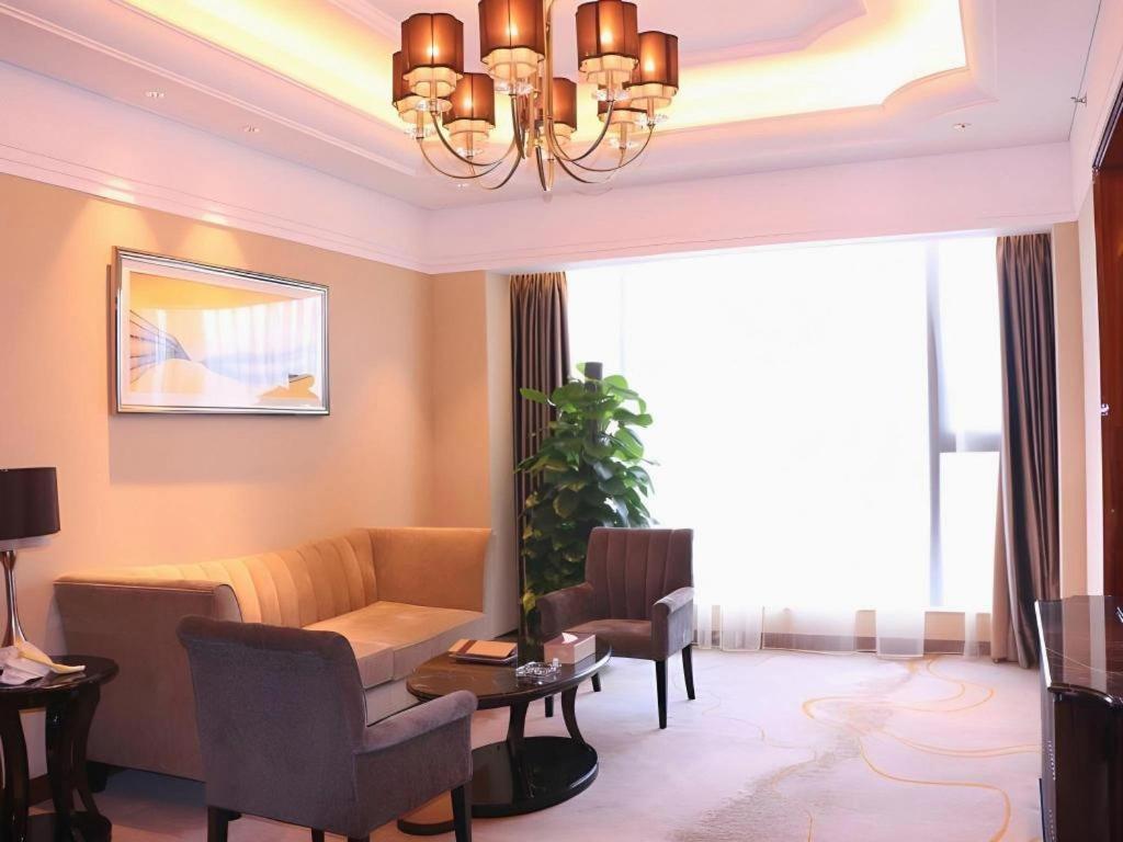 Hotel Wyndham Grand Plaza Royale Xianglin Shaoyang Zewnętrze zdjęcie